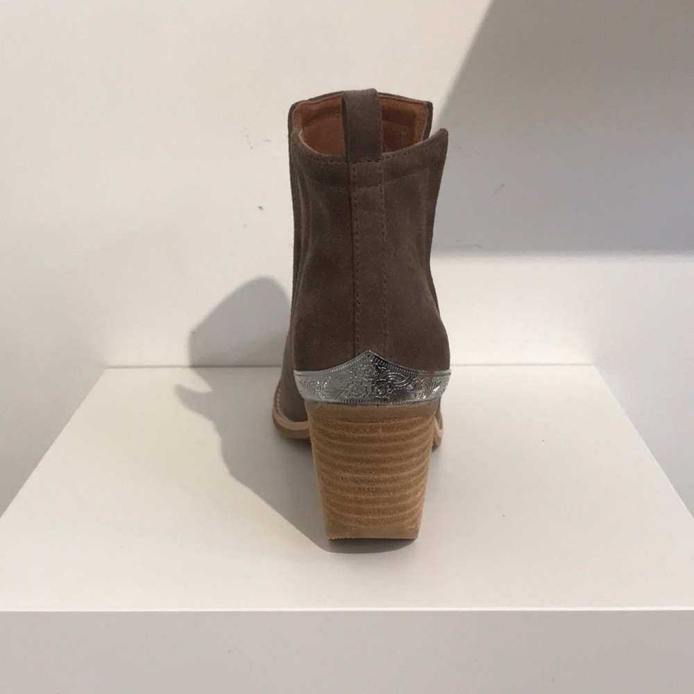 Cromwell Bootie by Jeffrey Campbell - Picture 4 of 8